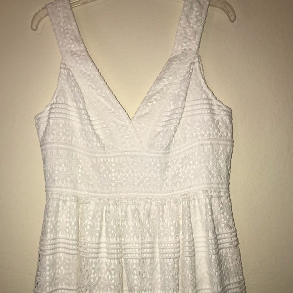 Belle Badgley Mischka White Backless Dre… - Picture 5 of 8